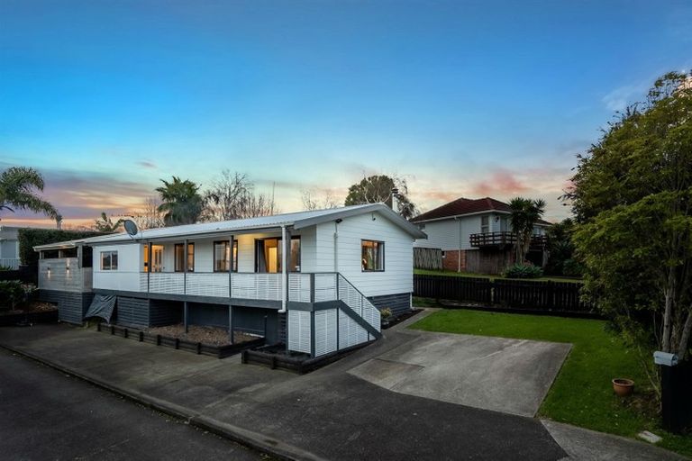 Photo of property in 2/7 Matipo Road, Te Atatu Peninsula, Auckland, 0610