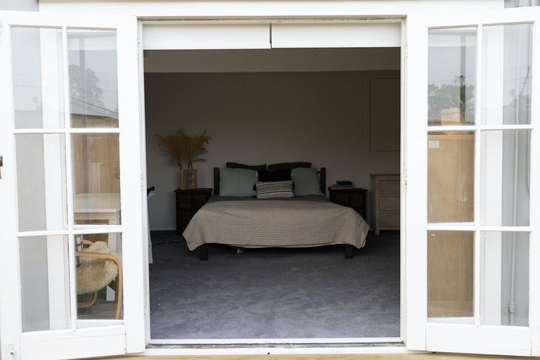 Photo of property in 1/27 Huka Road, Birkenhead, Auckland, 0626
