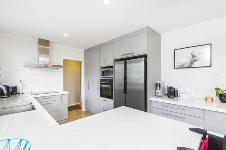 Photo of property in 5 Mitre Grove, Trentham, Upper Hutt, 5018