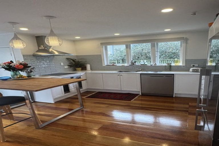 Photo of property in 1/245 Sturges Road, Henderson, Auckland, 0612