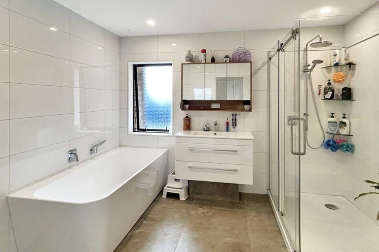 Photo of property in 41 Makarini Street, Paraparaumu, 5032