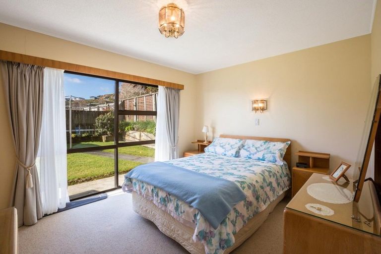 Photo of property in 25a Latitude Close, Whitby, Porirua, 5024