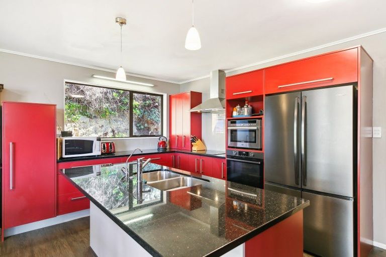 Photo of property in 19c Cave Road, Houghton Bay, Wellington, 6023