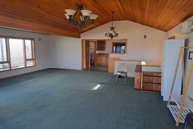 Photo of property in 158 Owhiro Bay Parade, Owhiro Bay, Wellington, 6023