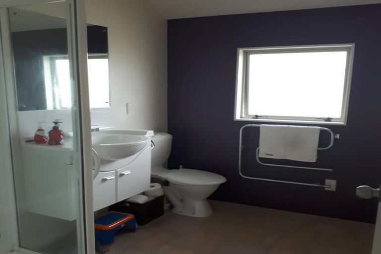 Photo of property in 1b Bould Street, Johnsonville, Wellington, 6037