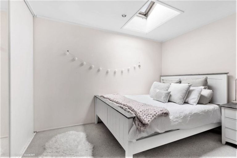 Photo of property in 28/8u Girton Terrace, Mount Cook, Wellington, 6021