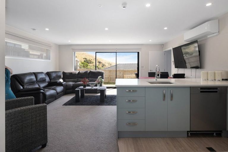 Photo of property in 29 Comber Place, Johnsonville, Wellington, 6037