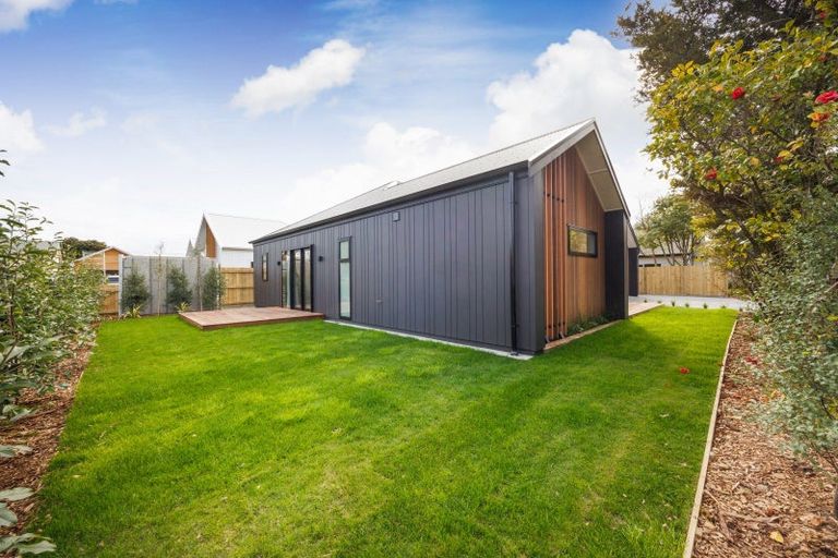 Photo of property in 42a Batt Street, West End, Palmerston North, 4410