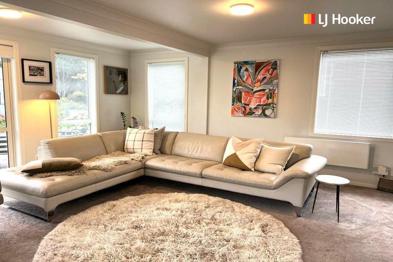 Photo of property in 64 Royal Crescent, Saint Kilda, Dunedin, 9012