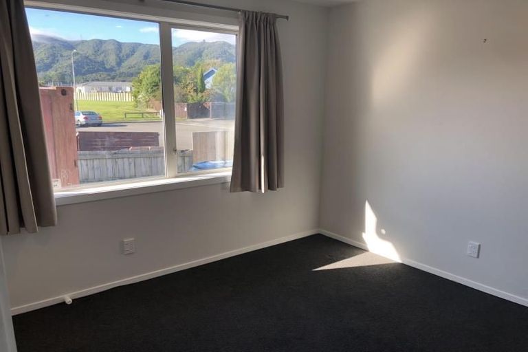 Photo of property in 23 Grimsby Grove, Wainuiomata, Lower Hutt, 5014