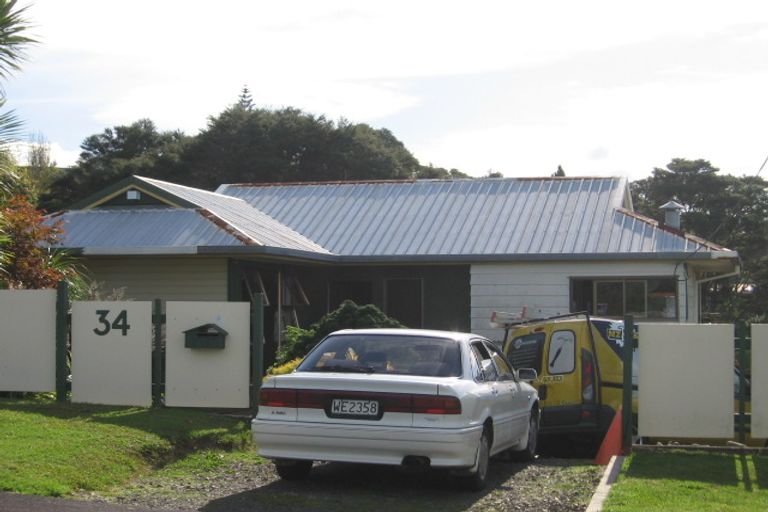 Photo of property in 34 Fairmount Road, Titirangi, Auckland, 0604