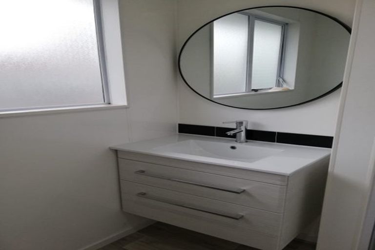 Photo of property in 1/13 Allard Street, Edgeware, Christchurch, 8013
