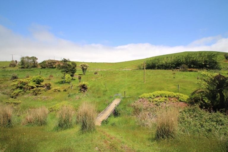Photo of property in 527 Ruapuke Road, Raglan, 3296