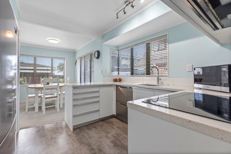 Photo of property in 3a Seaway Terrace, Otumoetai, Tauranga, 3110