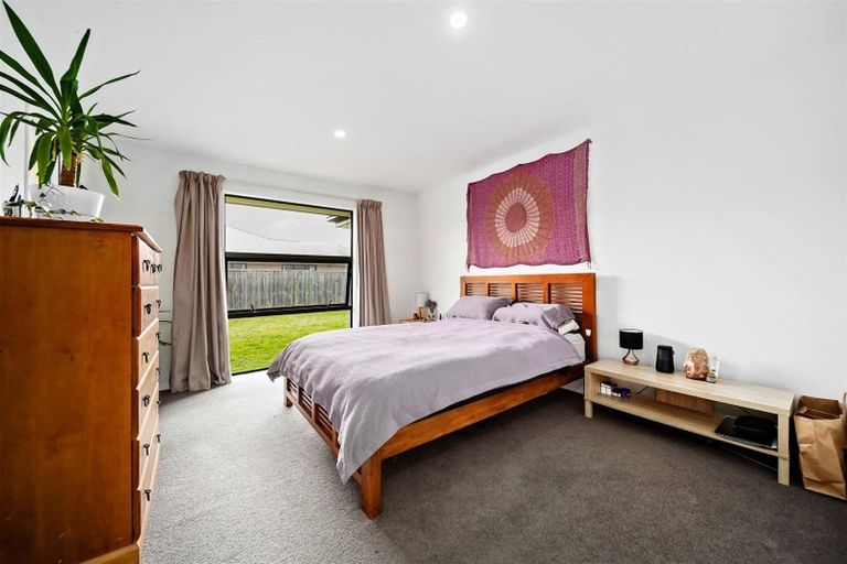 Photo of property in 13 Judge And Jury Drive, Lake Hayes, Queenstown, 9304