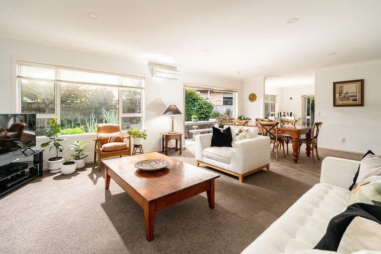 Photo of property in 2 Patterson Lane, Raumati Beach, Paraparaumu, 5032