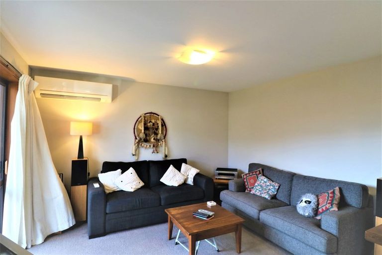 Photo of property in 12 Clematis Court, Wanaka, 9305