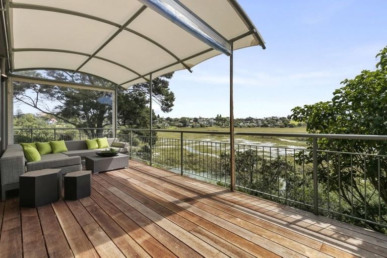 Photo of property in 2/34 Mcbreen Avenue, Northcote, Auckland, 0627