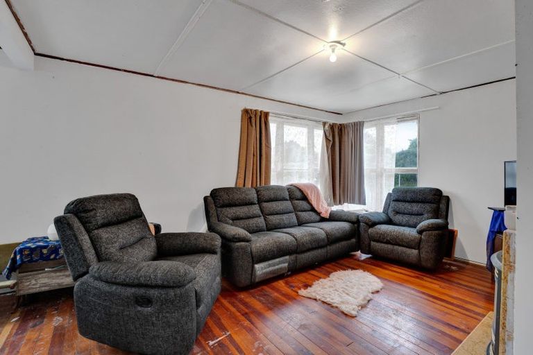 Photo of property in 10 Acourt Street, Hawera, 4610