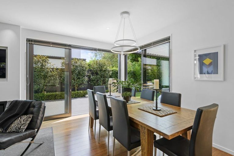 Photo of property in 51 Innes Road, St Albans, Christchurch, 8052