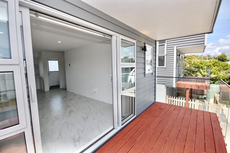 Photo of property in 298f Sunset Road, Windsor Park, Auckland, 0632
