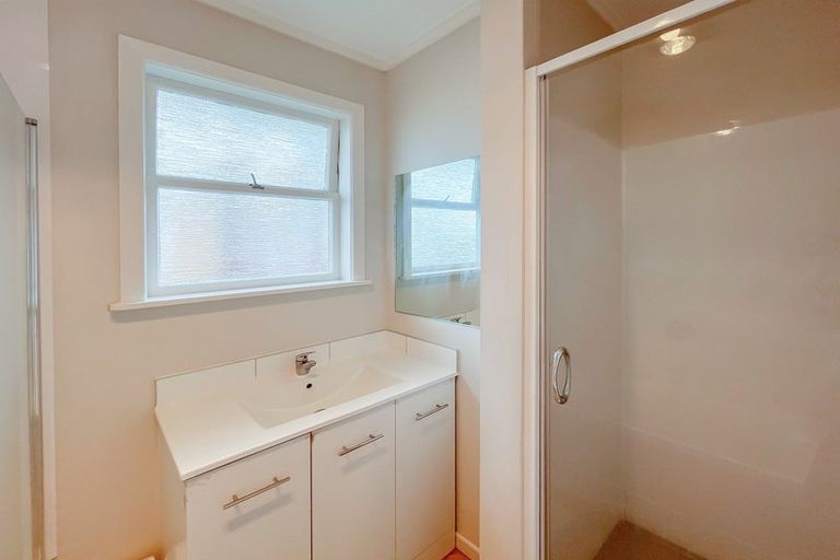 Photo of property in 7 Lynette Place, Mangere, Auckland, 2022