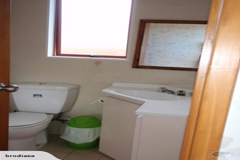 Photo of property in 6 Karamu Street, Te Atatu Peninsula, Auckland, 0610