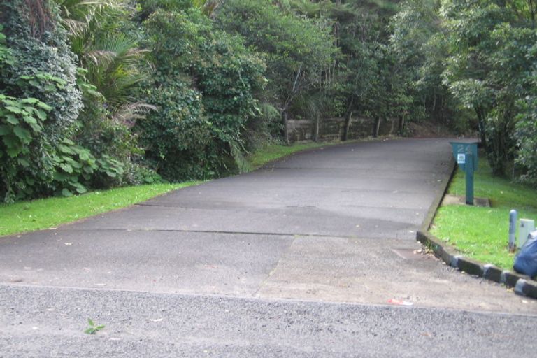Photo of property in 24a Sylvan Valley Avenue, Titirangi, Auckland, 0604