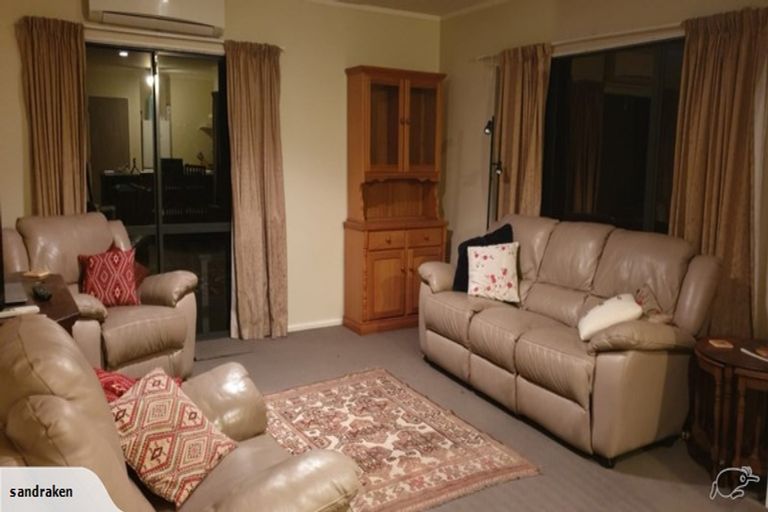 Photo of property in 50 Navigation Drive, Whitby, Porirua, 5024