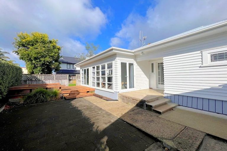 Photo of property in 42 Cook Street, Hamilton East, Hamilton, 3216