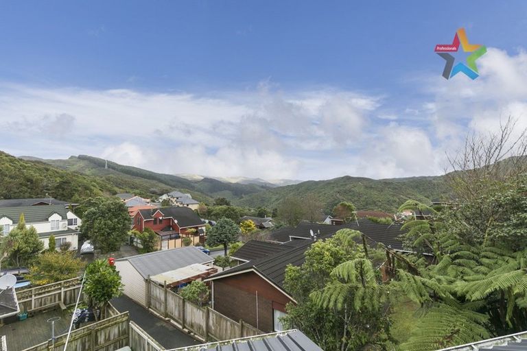 Photo of property in 5a Parsons Glen, Karori, Wellington, 6012