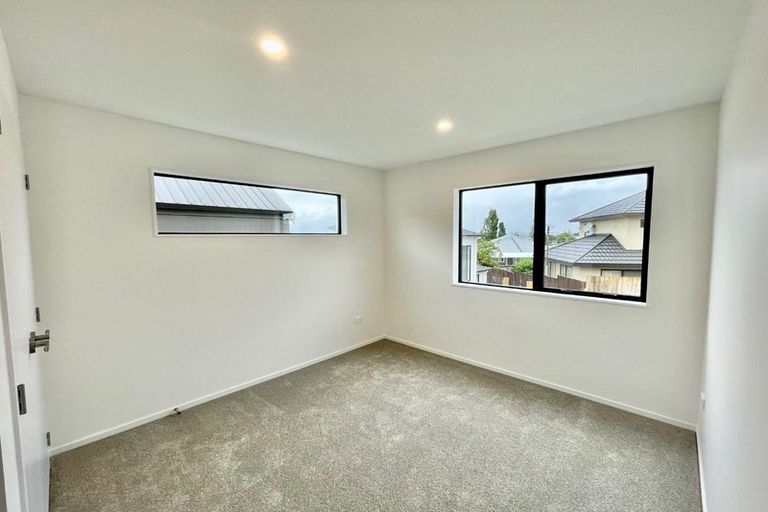 Photo of property in 12d Kelwyn Road, Kelston, Auckland, 0602