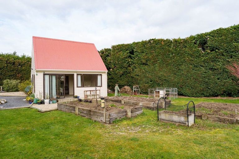Photo of property in 255 Riccarton Road West, Mosgiel, 9092