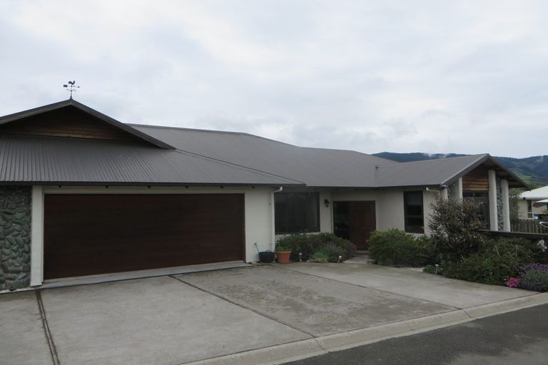 Photo of property in 4 Ken Wadsworth Way, Stoke, Nelson, 7011