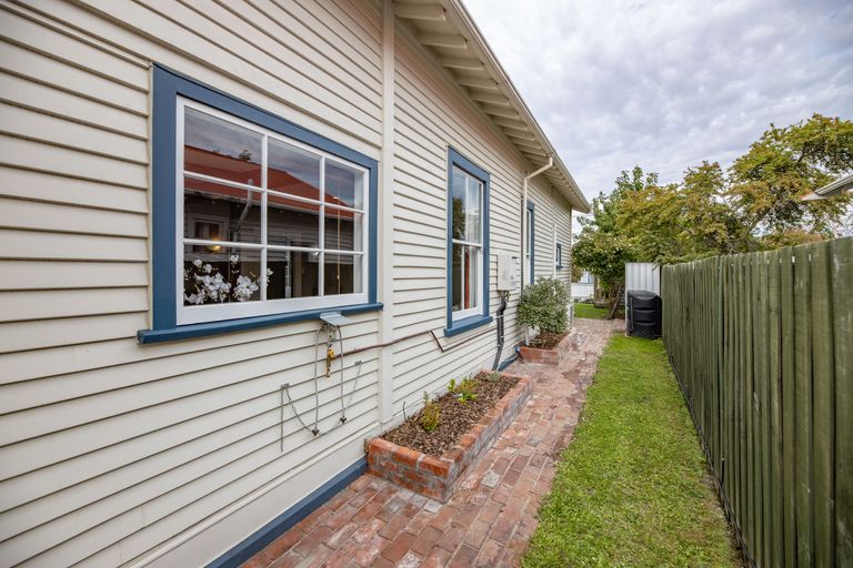 Photo of property in 96 Kerrs Road, Avonside, Christchurch, 8061