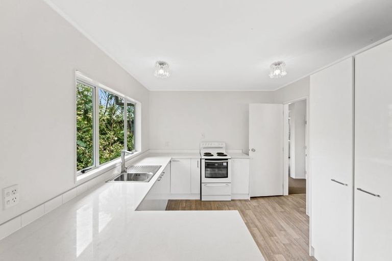 Photo of property in 30 Forest Hill Road, Henderson, Auckland, 0612