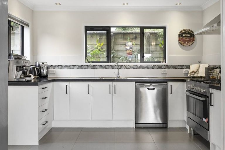 Photo of property in 16 Shrewsbury Close, Bethlehem, Tauranga, 3110