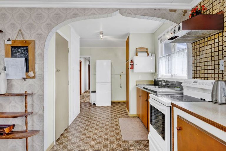 Photo of property in 63 Longfellow Road, Opunake, 4616