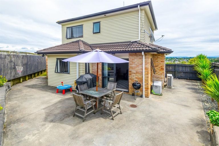 Photo of property in 48 Kirikiri Drive, Papakura, 2110