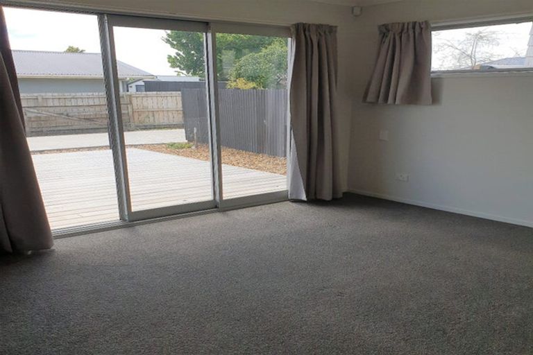 Photo of property in 9 Sandspit Road, Waiuku, 2123