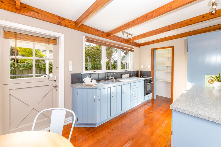 Photo of property in 96 Kerrs Road, Avonside, Christchurch, 8061