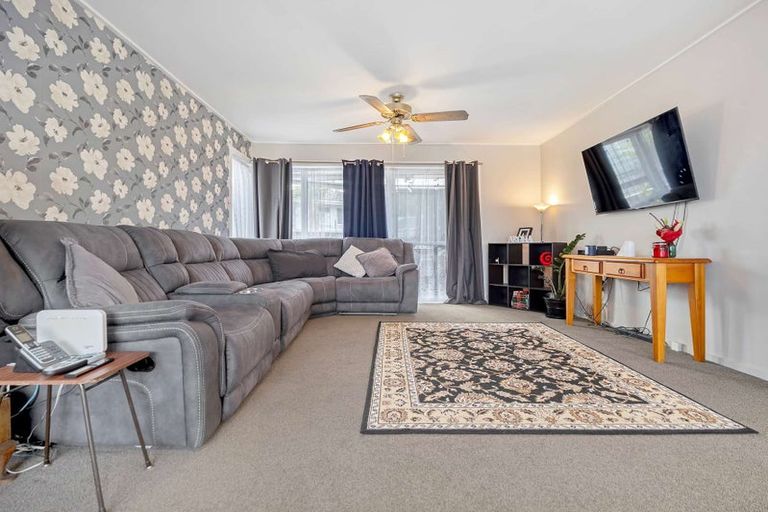 Photo of property in 3 Totara Street, Waiuku, 2123