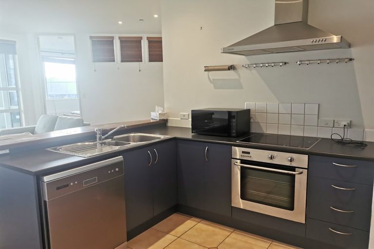 Photo of property in Stadium Garden Flats, 309/107 Thorndon Quay, Pipitea, Wellington, 6011