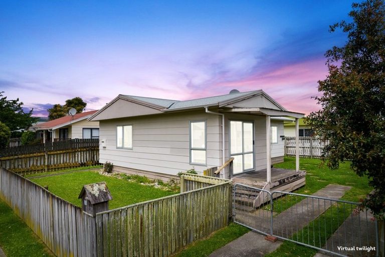 Photo of property in 14 Guy Avenue, Levin, 5510
