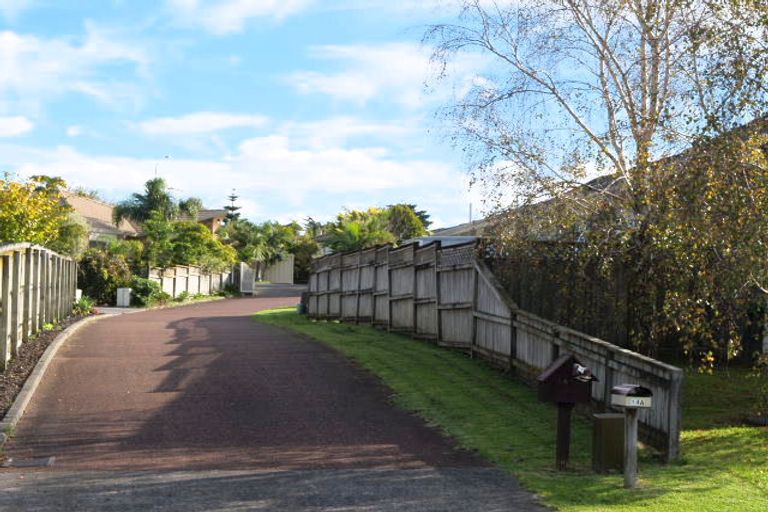 Photo of property in 2/14 Pajaro Place, Golflands, Auckland, 2013