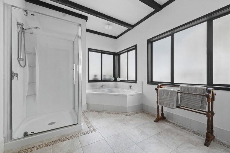 Photo of property in 1052 Cove Road, Langs Beach, Waipu, 0582