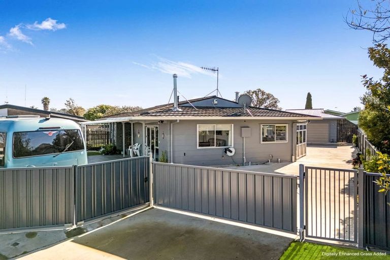 Photo of property in 22 Glamorgan Avenue, Tamatea, Napier, 4112