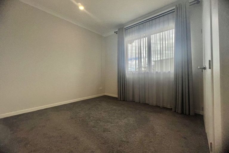 Photo of property in 2 Lavey Road, Flat Bush, Auckland, 2019