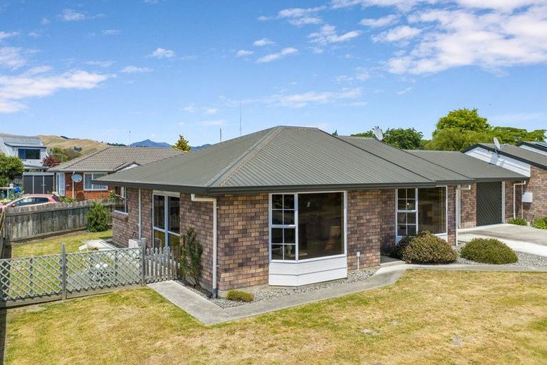 Photo of property in 27 Karina Crescent, Redwoodtown, Blenheim, 7201