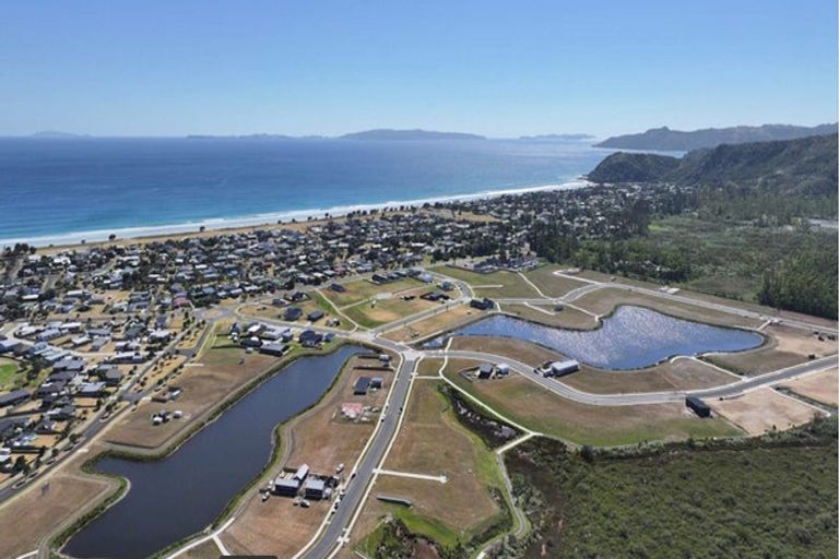 Photo of property in 211 Hamiora Street, Matarangi, 3592